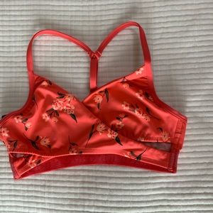 Victoria’s Secret PINK low impact razor back sports bra